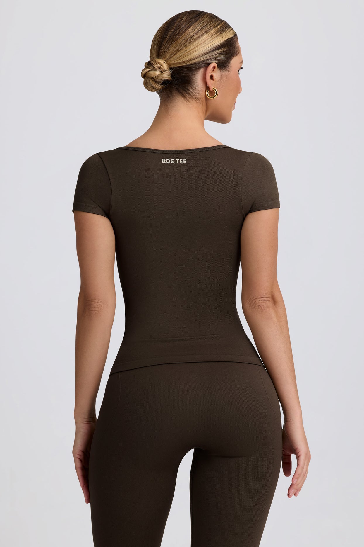Super Sculpt Seamless T-Shirt in Brown - 3