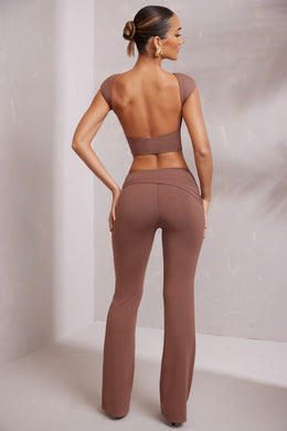 Petite Mid Rise Straight Leg Trousers in Brown