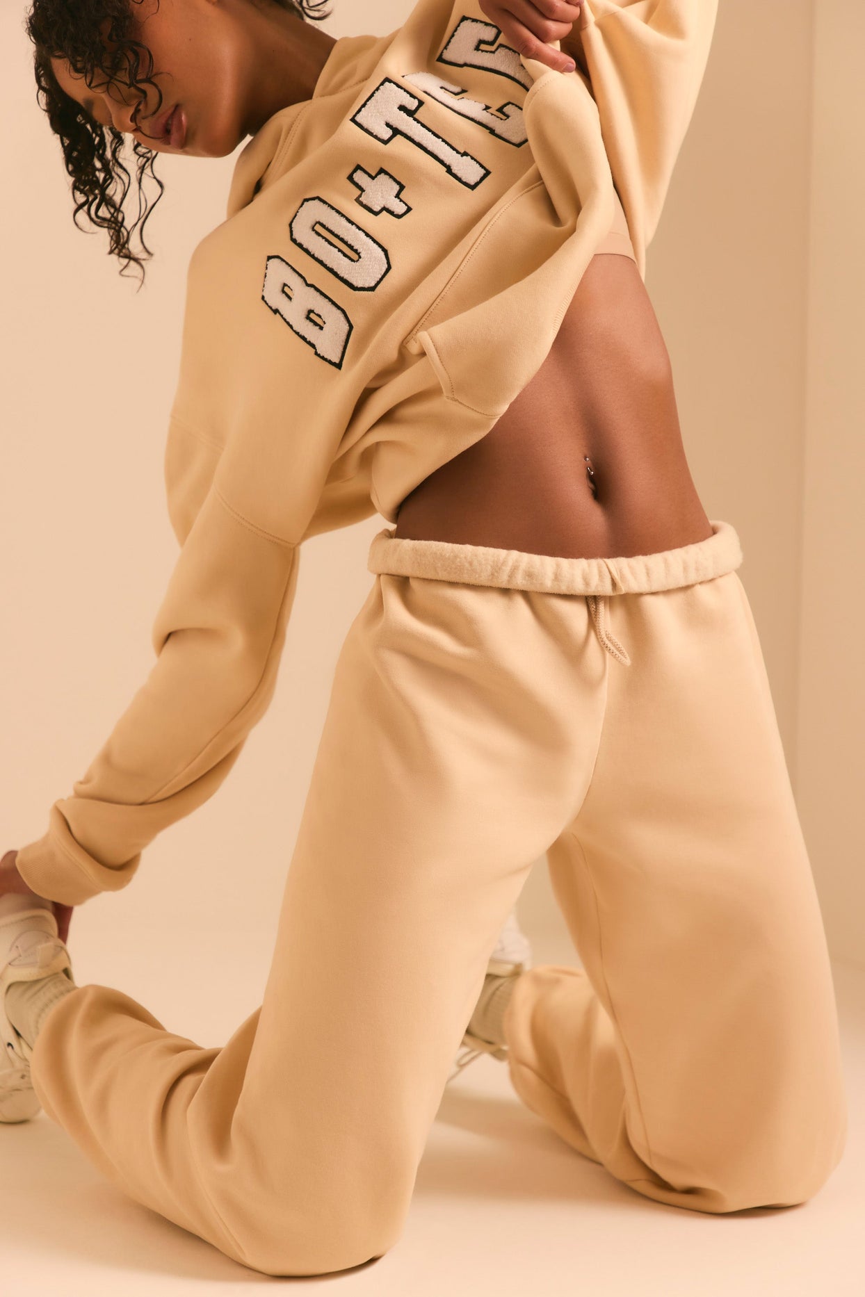 Relaxed Fit Joggers in Sand